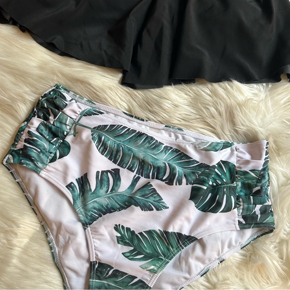 Shein bathing suit - Picture 2 of 4